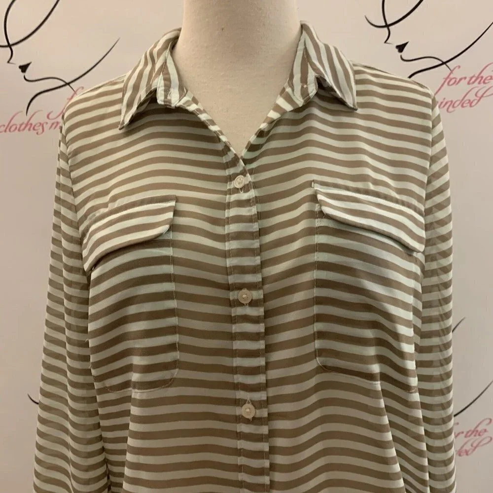 Old Navy. Size SP. Long Sleeve, Button Down, Sheer Shirt. Button Cuffs. B22 - Picture 2 of 7